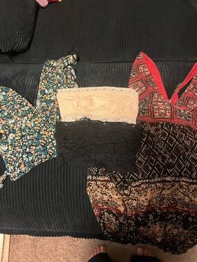 Free people Xs bundle 2 bandu 2 tops